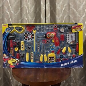 Disney Junior Mickey and the Roadster Racers Playset